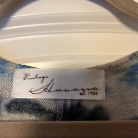 Top - Picture 4 of 5